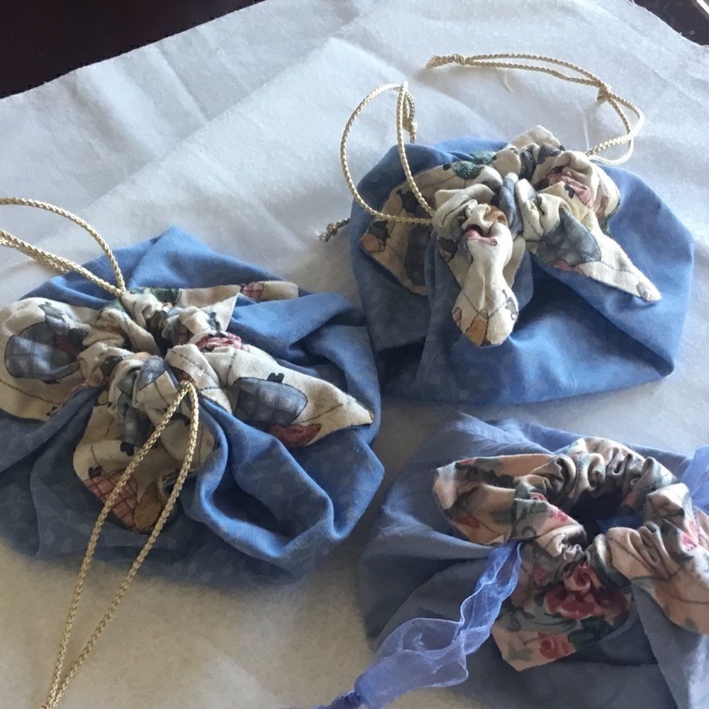 NWOT. Handmade Set of 3 Drawstring Pouches - Picture 7 of 7